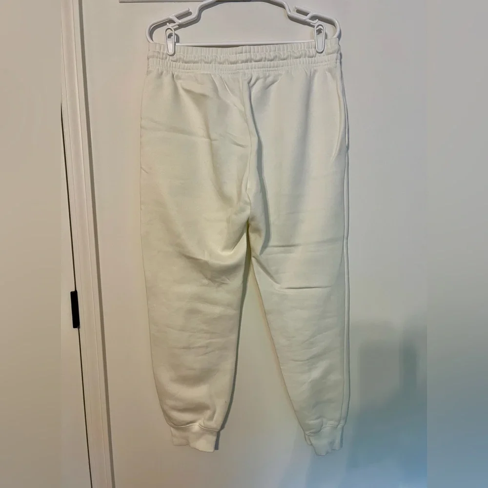 Nike Women’s White Fleece Jogger Pants
